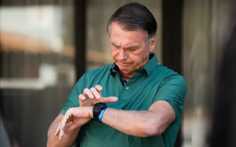 Boletim médico de Bolsonaro revela piora e interrompe fisioterapia